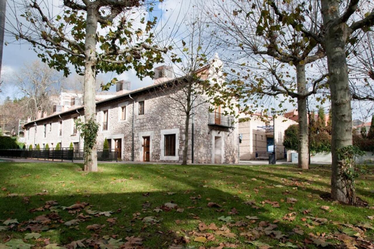 Apartamentos Maria Luisa Burgos Exterior photo