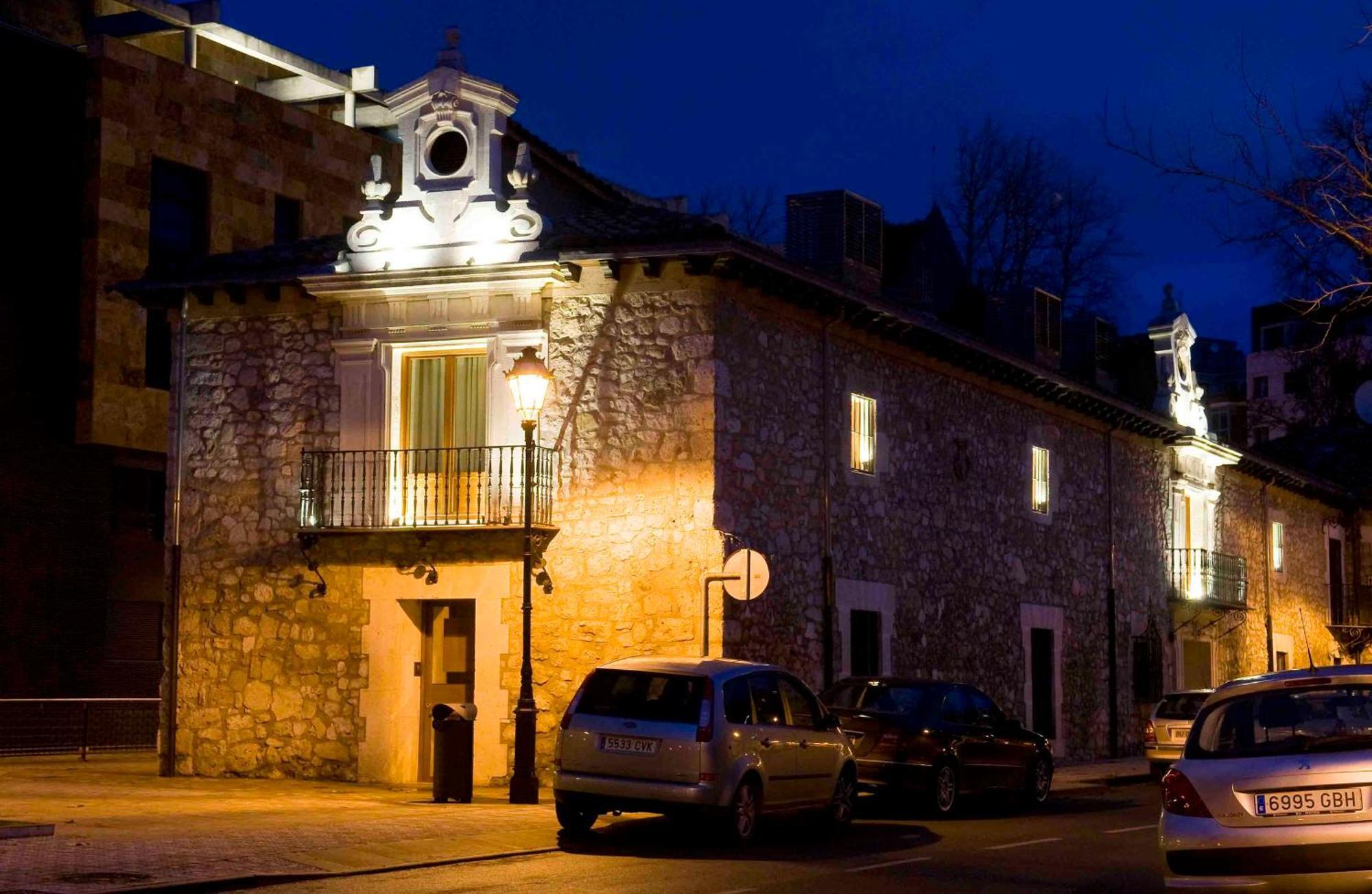 Apartamentos Maria Luisa Burgos Exterior photo