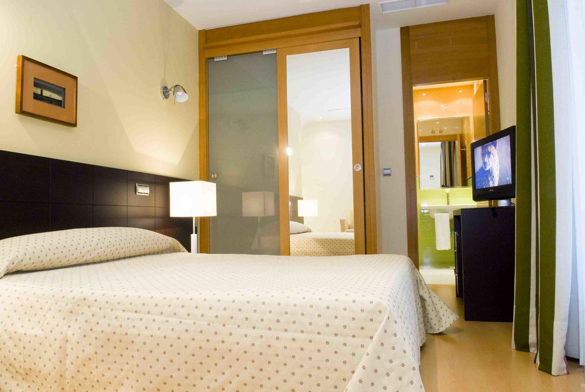 Apartamentos Maria Luisa Burgos Room photo