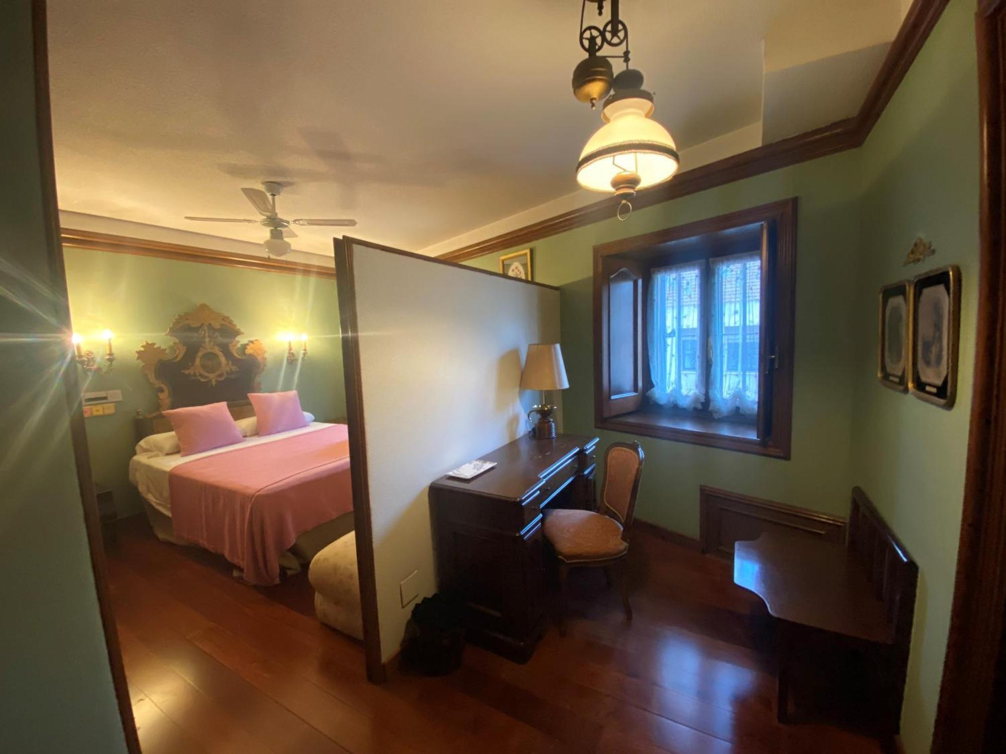 Apartamentos Maria Luisa Burgos Room photo