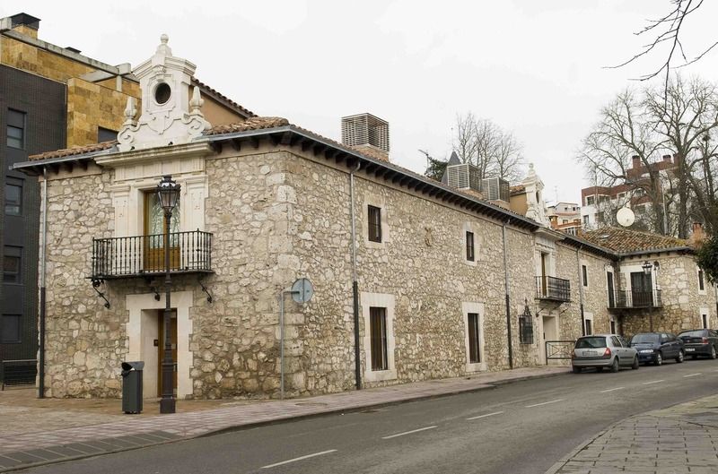Apartamentos Maria Luisa Burgos Exterior photo