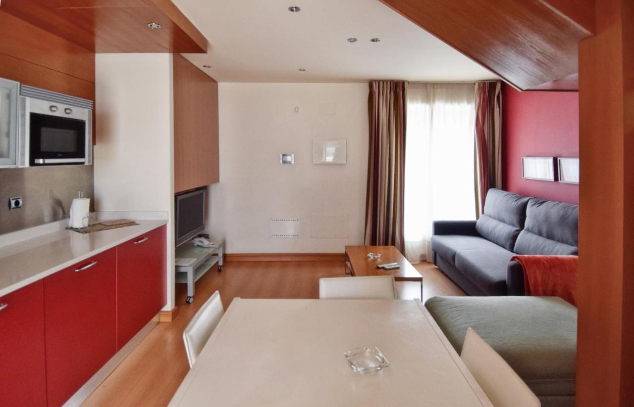 Apartamentos Maria Luisa Burgos Exterior photo