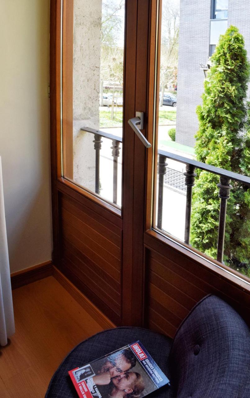 Apartamentos Maria Luisa Burgos Exterior photo